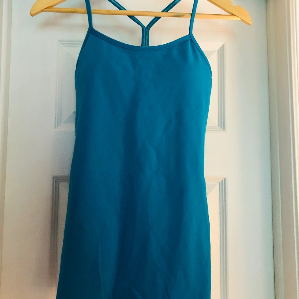 Lululemon tank top size 6